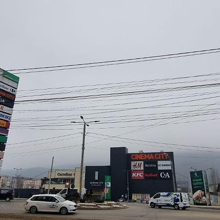 Feel Like Home 2 Piatra Neamt Exterior photo