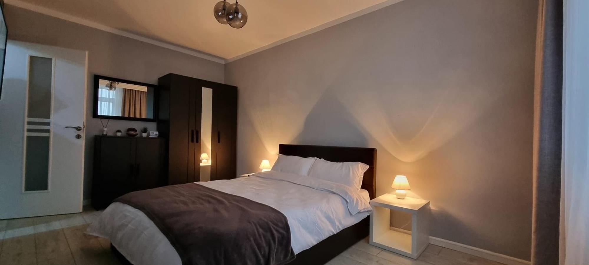 Feel Like Home 2 Piatra Neamt Exterior photo
